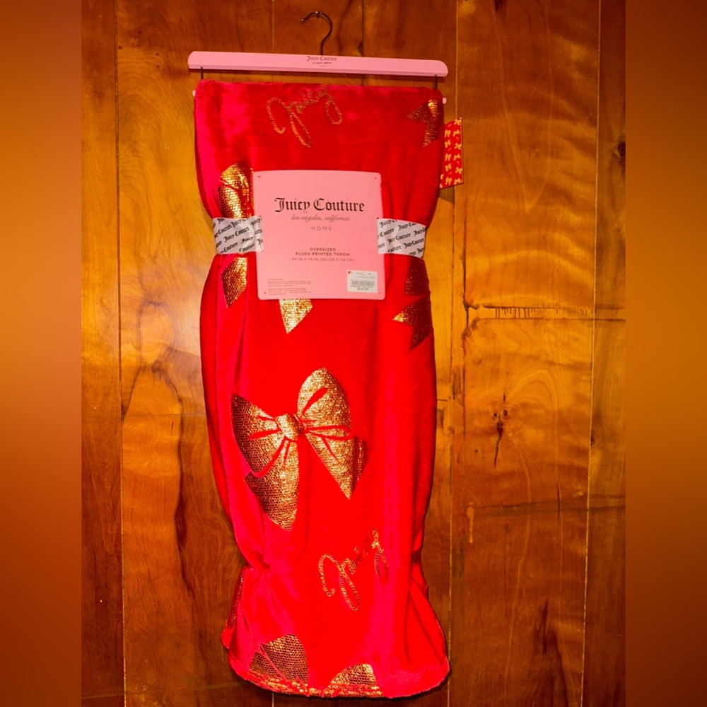 NWT Juicy Couture Red & Gold Holiday Throw Blanket (CROSSPOSTED)